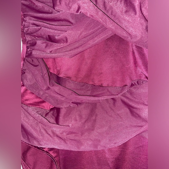 MiracleSuit Women’s Medium Elegant Burgundy One-Piece Swimsuit - Picture 2 of 6